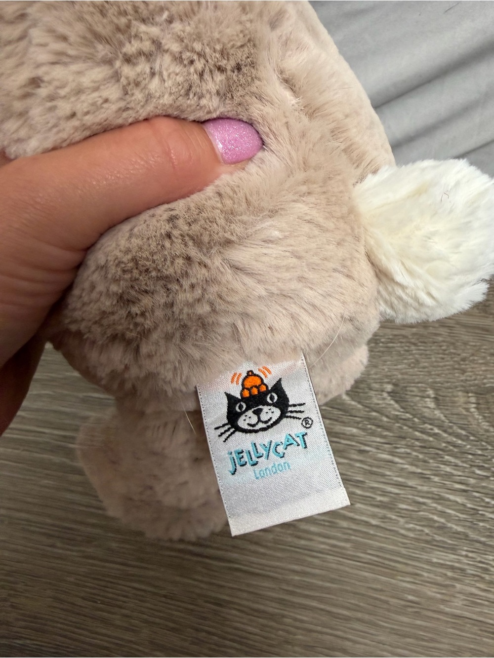 Jellycat Bashful Bunny - Picture 3 of 3